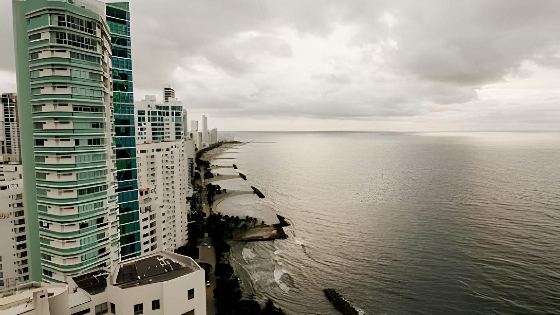 Beachfront Bocagrande | Breathtaking Sunsets Apartment *