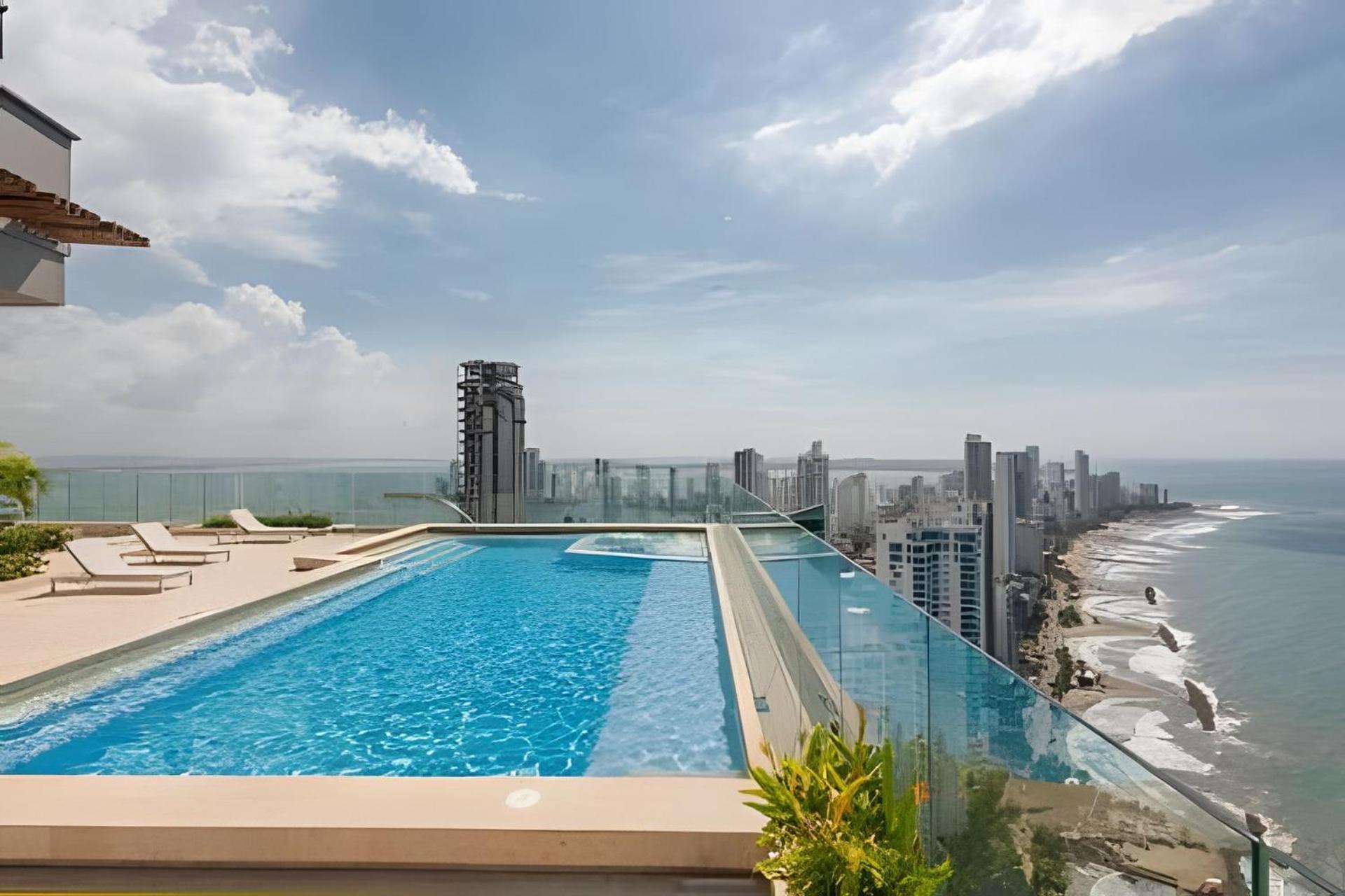 Beachfront Bocagrande | Breathtaking Sunsets *